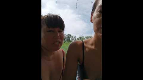 luu_lii77 @ bongacams on 20250709