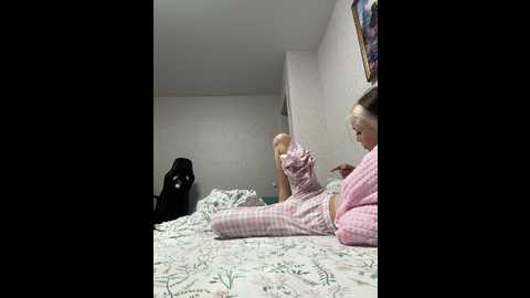 serotoninnn1 @ bongacams on 20250719