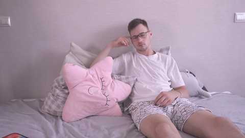 fluffyhat @ bongacams on 20250723