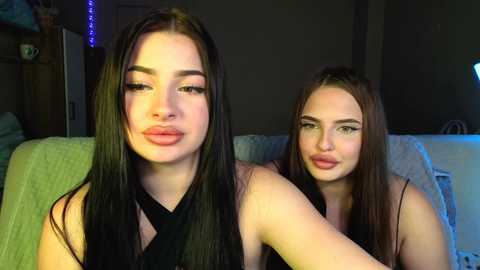Media: lisaanddenis Bongacams 2025-07-23 14:21:00