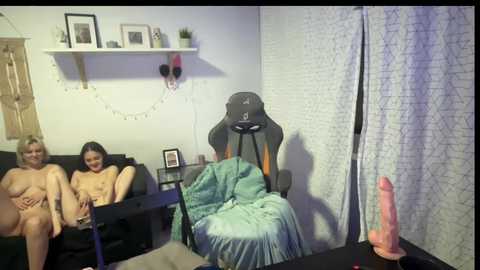 love2lovekiss @ bongacams on 20250723