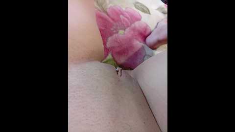 Media: elena_05 Bongacams 2025-07-25 14:24:00