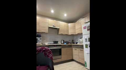 strawberry_1 @ bongacams on 20250805