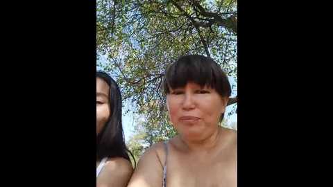 luu_lii77 @ bongacams on 20250815