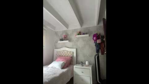 Media: sallyeleins Bongacams 2025-08-15 12:58:00
