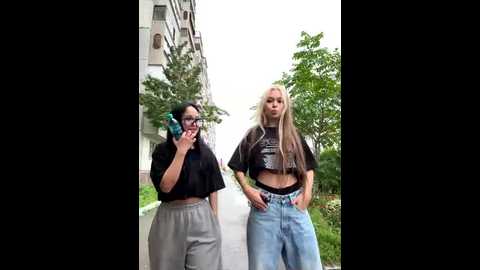 serotoninnn1 @ bongacams on 20250815