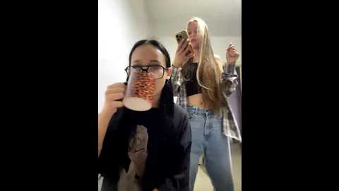 serotoninnn1 @ bongacams on 20250816