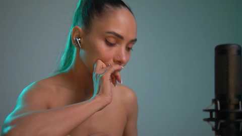 Media: milamayy Bongacams 2025-08-17 17:24:00