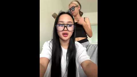 serotoninnn1 @ bongacams on 20250817