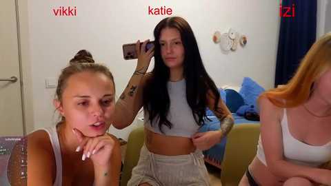na_izi @ bongacams on 20250819