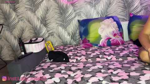 Media: lallyrose Bongacams 2025-09-21 10:15:00