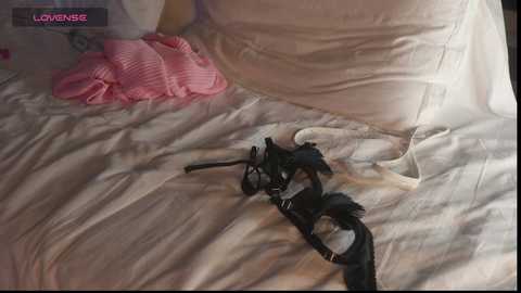 Media: sara_ Bongacams 2025-10-01 04:50:00