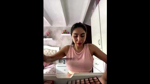 Media: sallyeleins Bongacams 2025-10-04 18:02:00