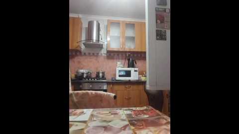 Media: raisin Bongacams 2025-10-15 18:27:00
