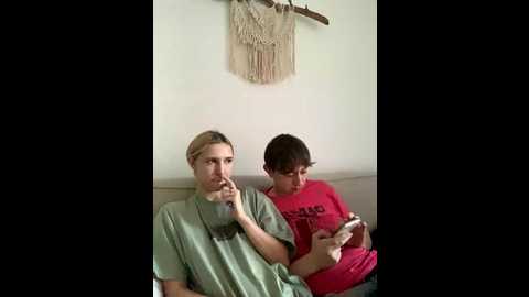 Media: linatwins Bongacams 2025-10-17 14:30:00