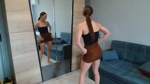 Media: monicaandarthur Bongacams 2025-10-17 06:00:00