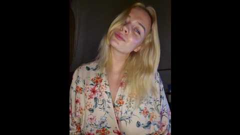 Media: bielka_4 Bongacams 2025-10-22 22:10:00