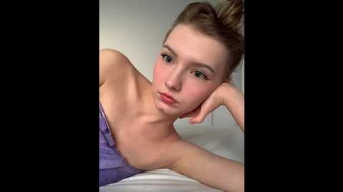 Media: nezukoo Bongacams 2025-10-22 13:55:00