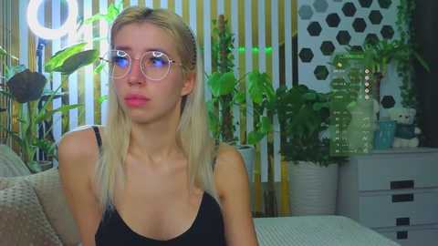 Media: mialiahot Bongacams 2025-10-23 21:56:00