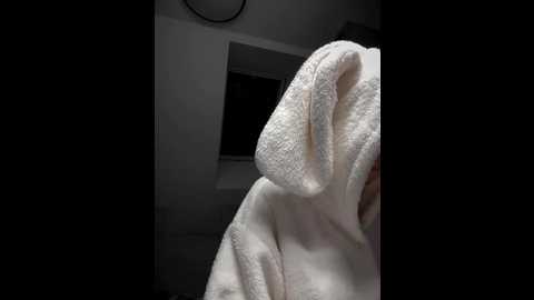 Media: taanni Bongacams 2025-10-23 19:50:00