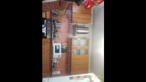 Media: raisin Bongacams 2025-10-25 11:18:00