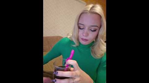 Media: bielka_4 Bongacams 2025-10-26 11:51:00
