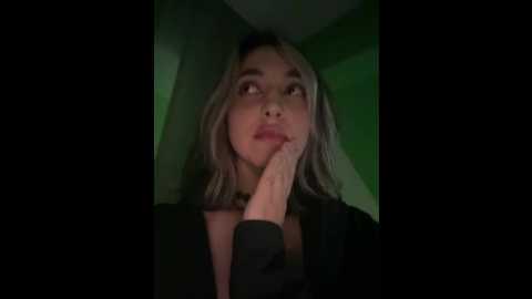 Media: yololove Bongacams 2025-10-26 13:59:00