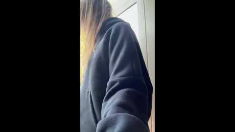 Media: ann_den Bongacams 2025-10-27 05:40:00