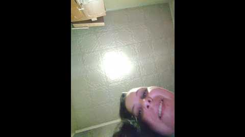 Media: kissmabont Bongacams 2025-10-27 19:18:00