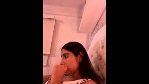 Media: sallyeleins Bongacams 2025-10-28 01:02:00