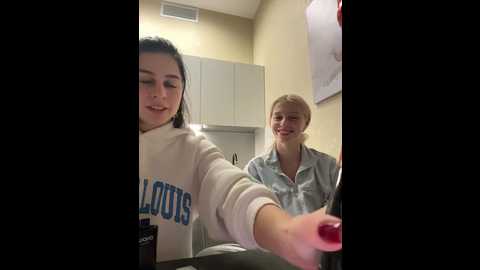 Media: vibromashulkadashulka Bongacams 2025-10-29 16:28:00