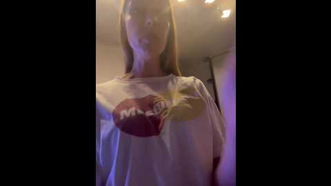 Media: annamaks12 Bongacams 2025-11-01 20:09:00