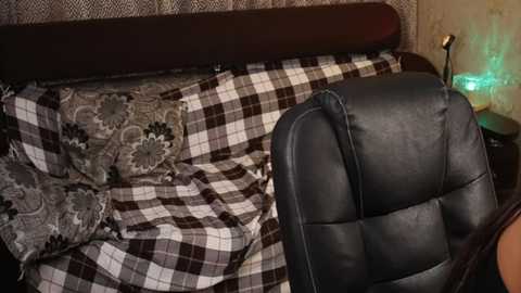 Media: sexlove12002 Bongacams 2025-11-01 04:50:00