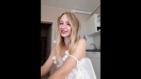 Media: sweetyuangel Bongacams 2025-11-12 12:23:00