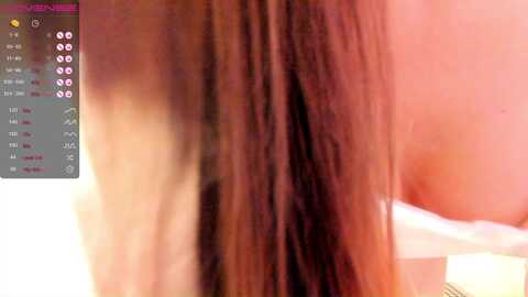 Media: lisanelsona Chaturbate 2023-08-28 08:53:00