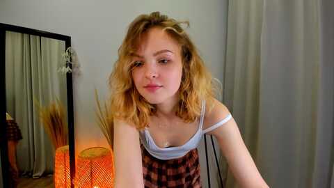 Media: alice_tucci Chaturbate 2023-08-30 18:50:00
