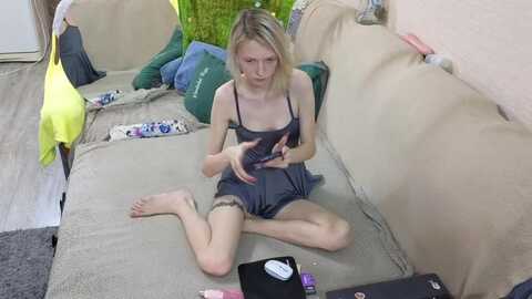 ola_dushek @ chaturbate on 20230830