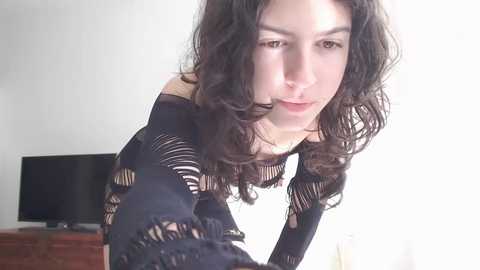 Media: frenchava Chaturbate 2023-09-01 17:52:00