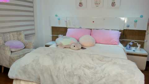 gabrielaa_18 @ chaturbate on 20230901