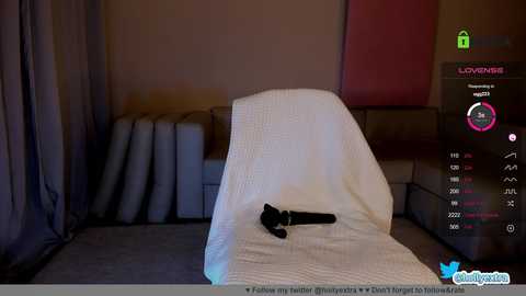 hollyextra @ chaturbate on 20230901