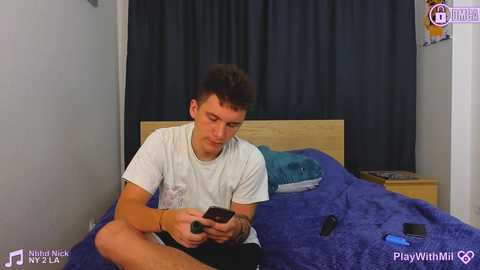 Media: playwithmil Chaturbate 2023-09-01 18:44:00
