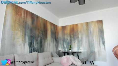 Media: tiffanyhouston_ Chaturbate 2023-09-01 07:33:00