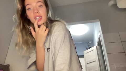 Media: angel_from_sky Chaturbate 2023-09-02 12:23:00