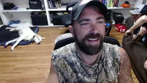 Media: hardworkertn Chaturbate 2023-09-02 17:13:00