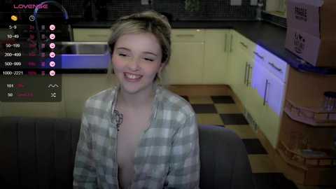 Media: lucydelovely Chaturbate 2023-09-02 00:34:00