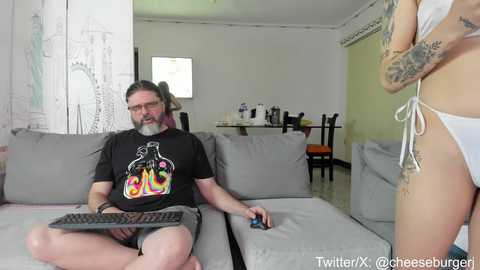 Media: cheeseburgerjesus Chaturbate 2023-09-03 05:09:00