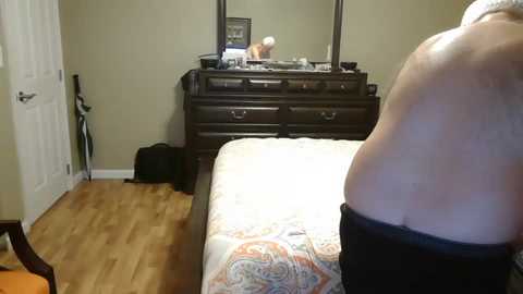 furrybear_1955 @ chaturbate on 20230903
