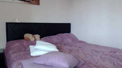 Media: hugetittiesgerda Chaturbate 2023-09-03 11:38:00