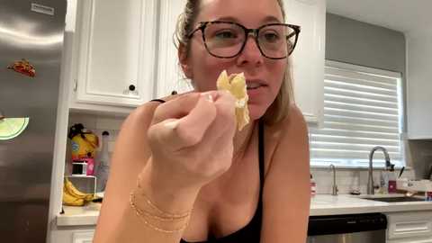 Media: texas_blonde Chaturbate 2023-09-03 15:34:00