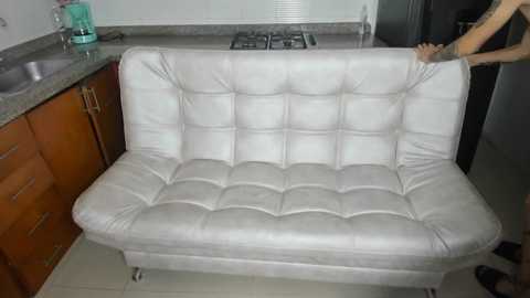 Media: thegirls_girls Chaturbate 2023-09-03 22:41:00
